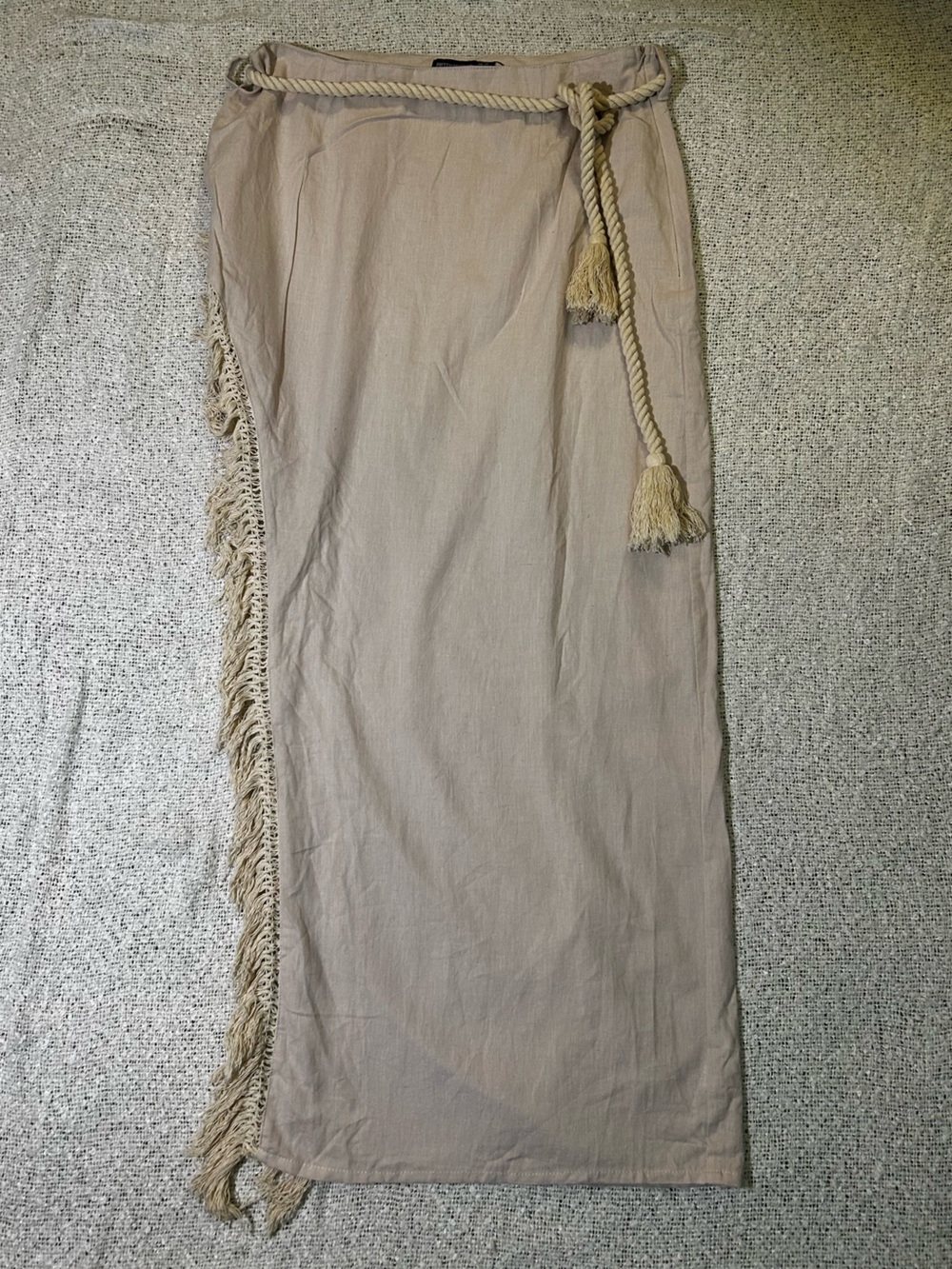 NWOT PrettyLittleThing Stone Woven Tassel Tie Waist Fringe Wrap Skirt Size 10